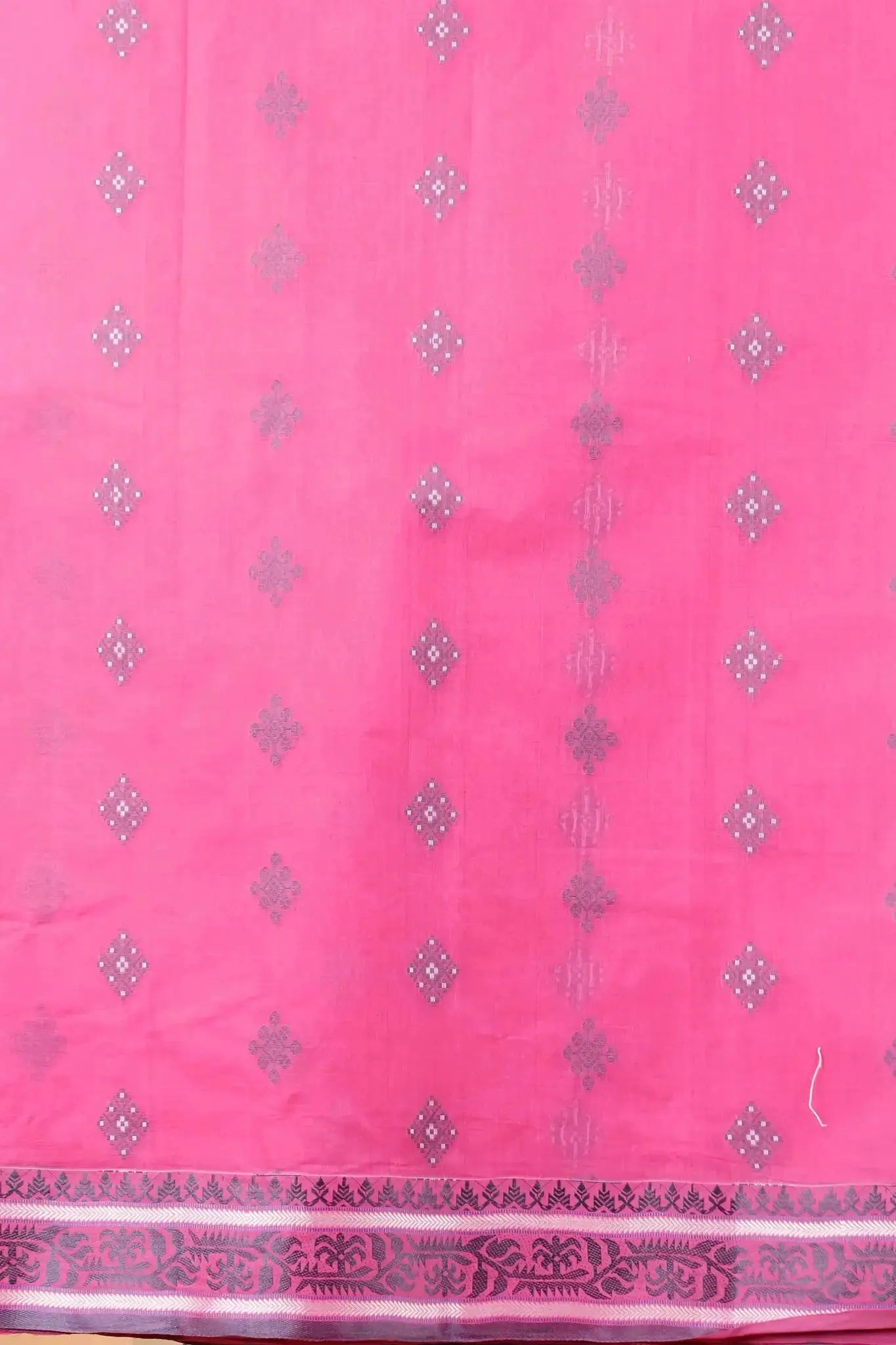 Cadillac Pink- Traditional Floral & Geometric Motifs Pure Cotton Bengal Handloom Saree