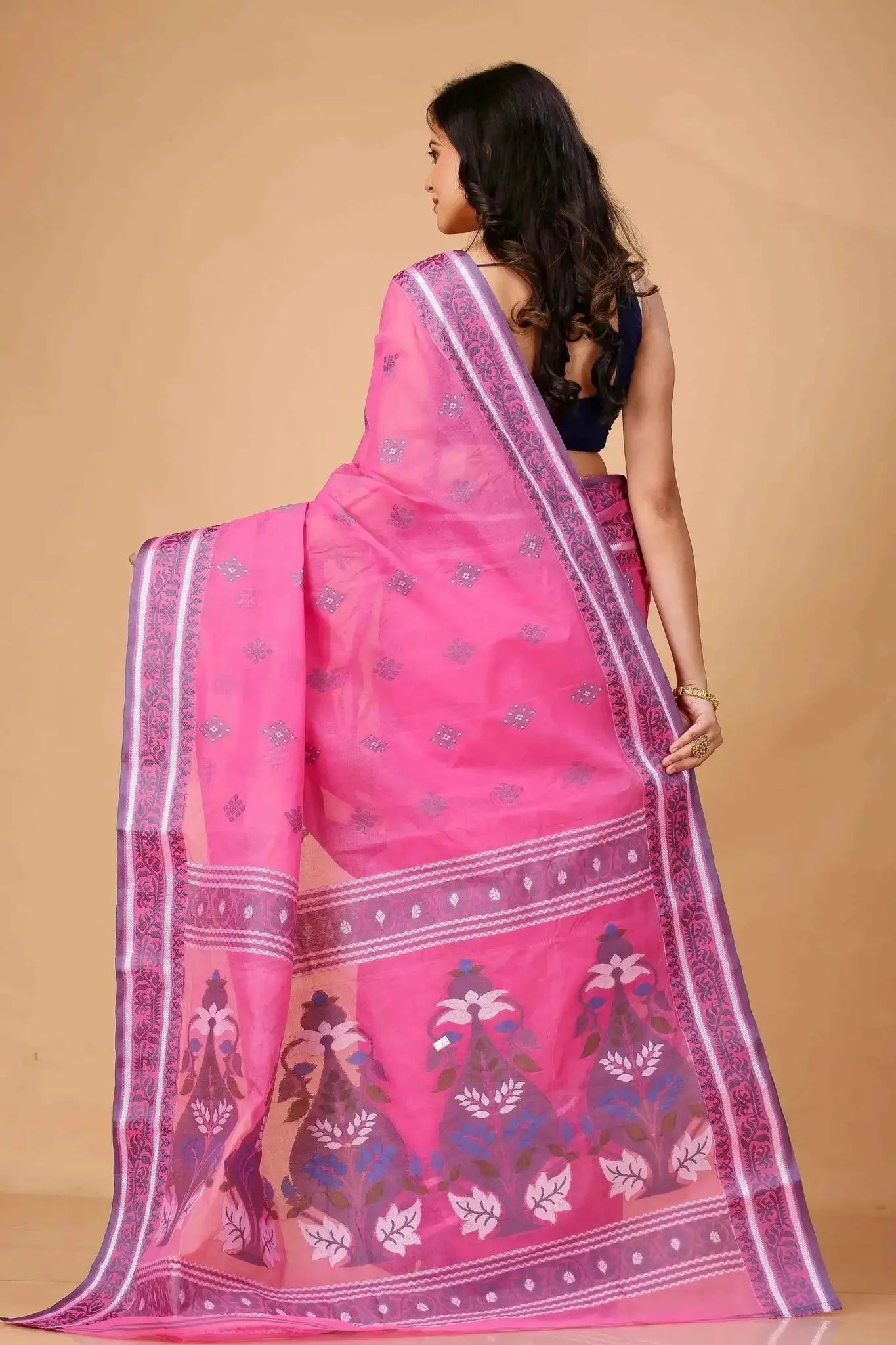 Cadillac Pink- Traditional Floral & Geometric Motifs Pure Cotton Bengal Handloom Saree