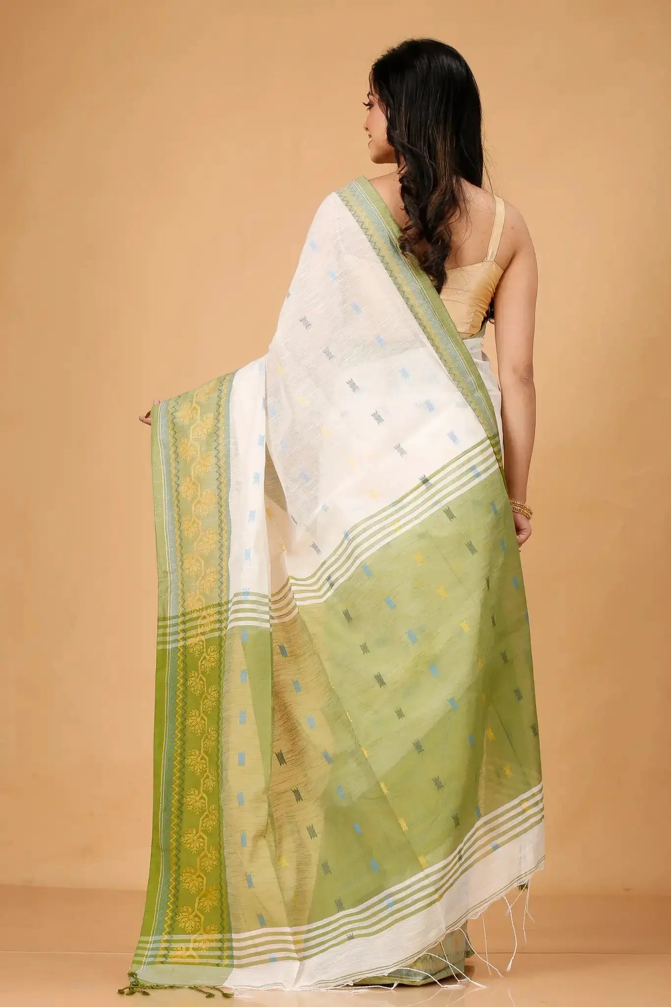 White- Bellu Cotton Handloom Woven Motifs Green Pallu Saree With Blouse - Grivana