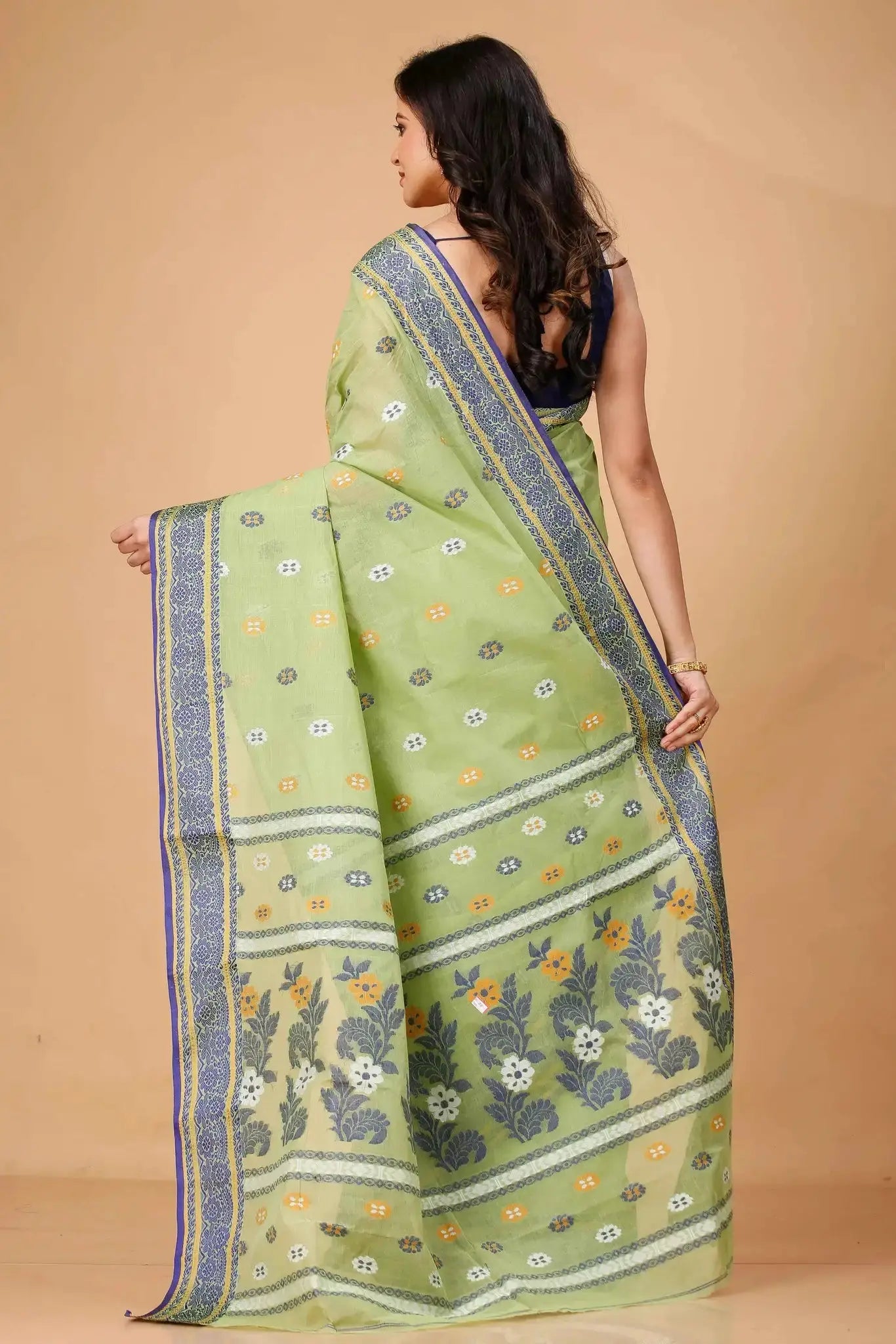 Pale Olive- Pure Cotton Bengal Handloom Saree With Traditional Woven Border