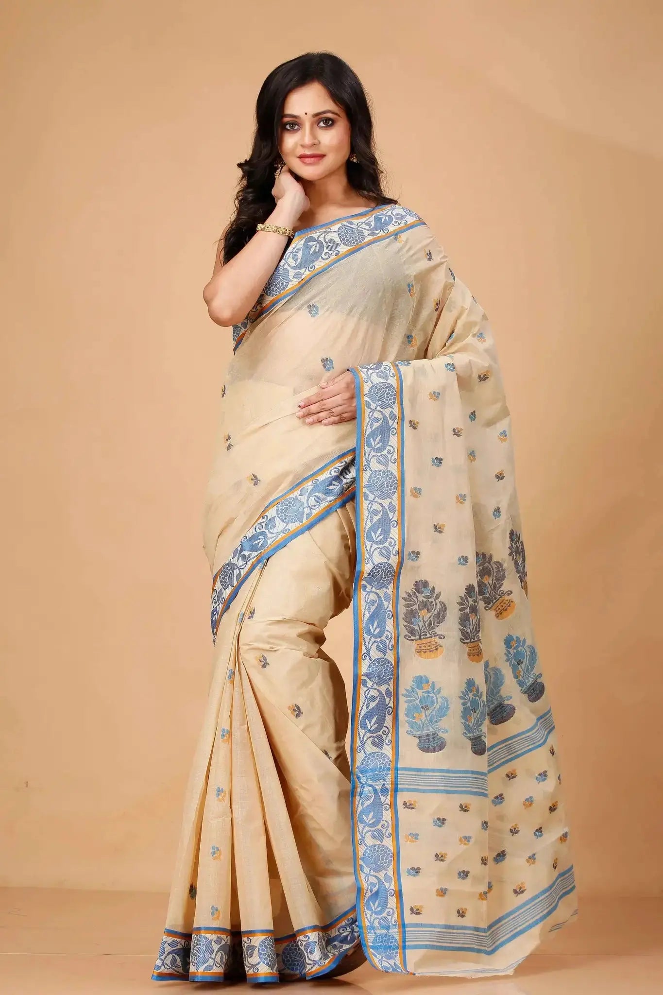 Peach Orange- Pure Cotton Bengal Handloom Saree With Classic Paisley Border