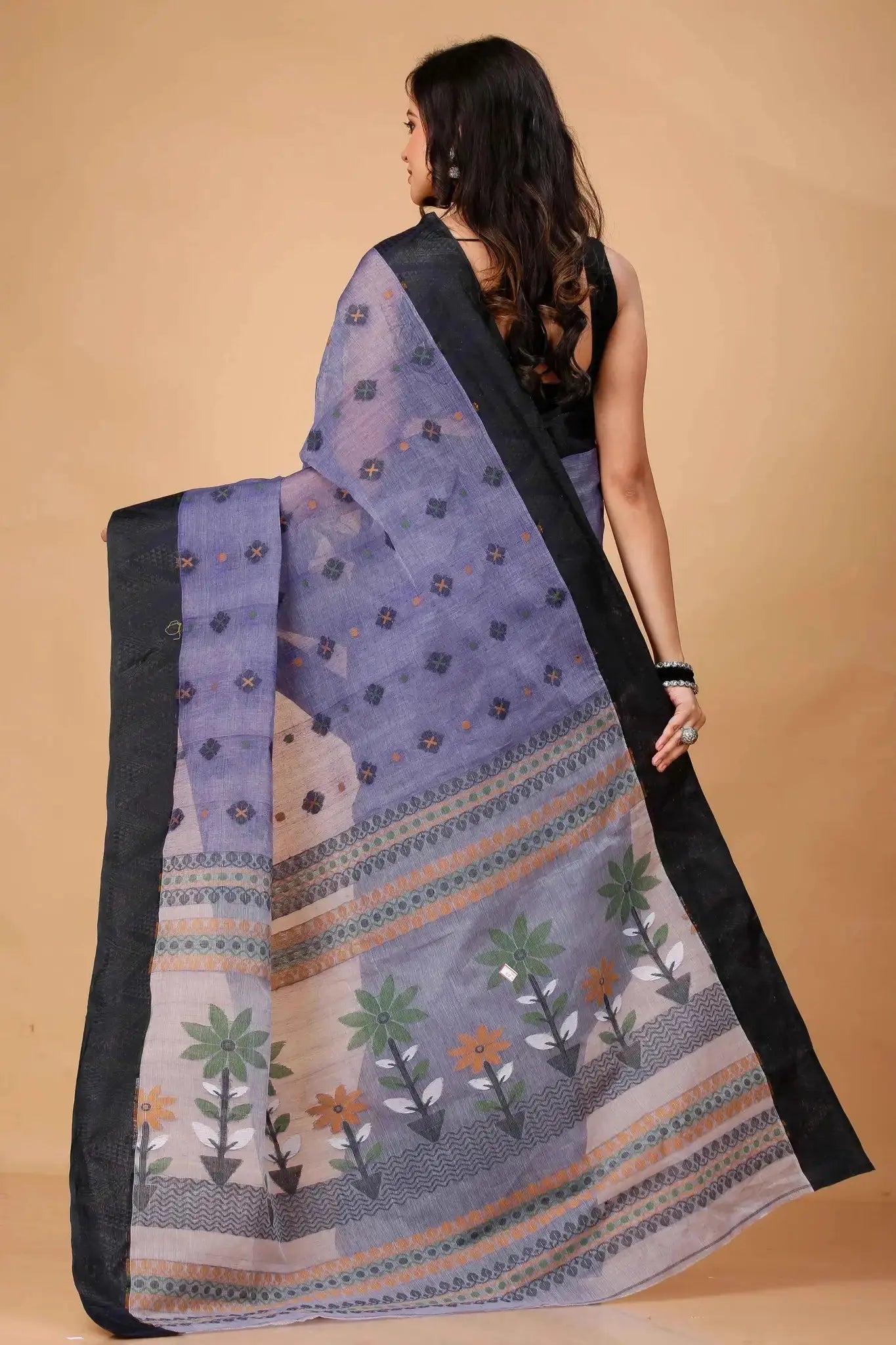 Lavender- Pure Cotton Bengal Handloom Saree With Black Border & Floral Woven Pallu