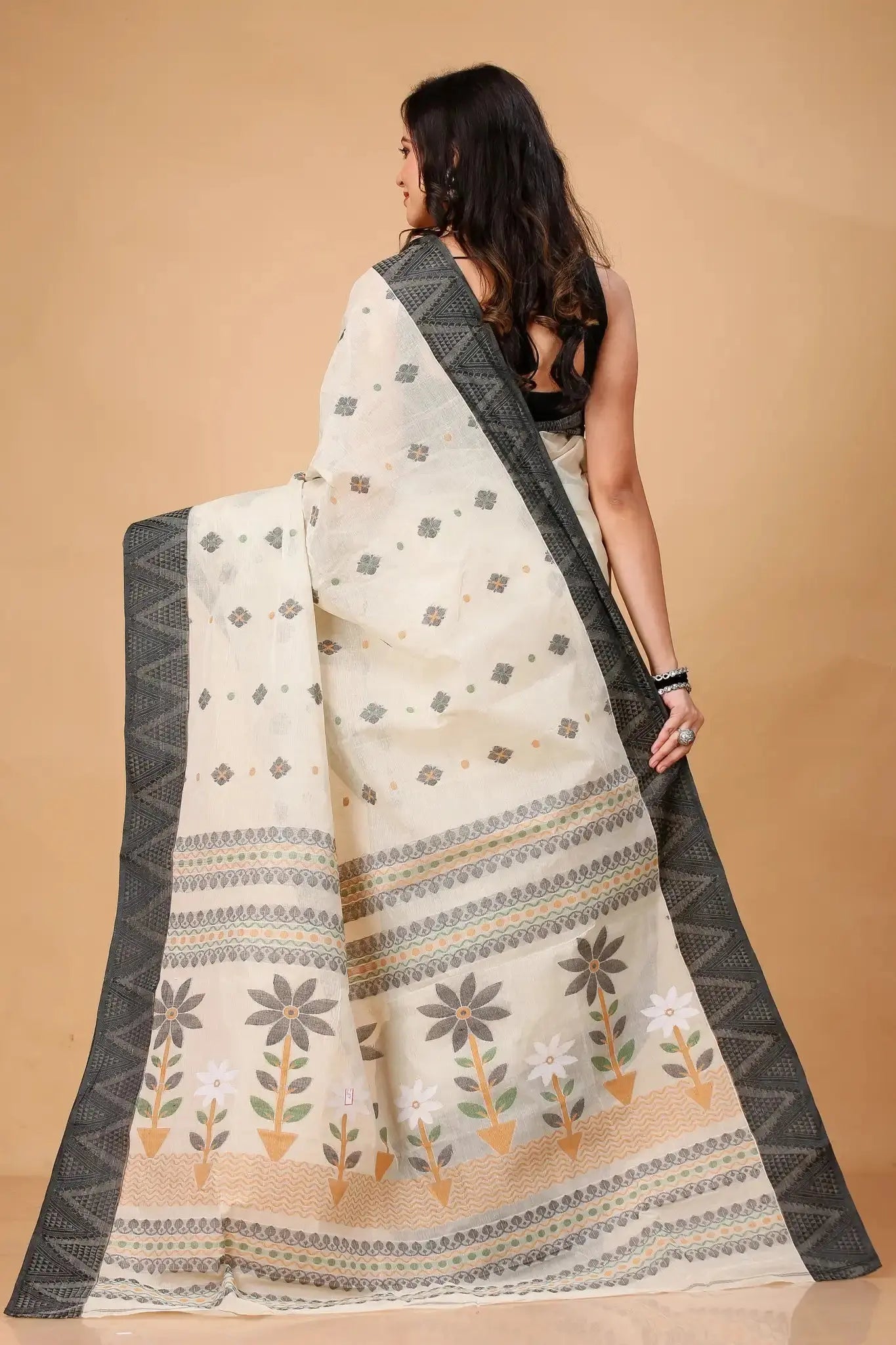 Moon Mist- Pure Cotton Bengal Handloom Saree With Elegant Woven Motifs - Grivana