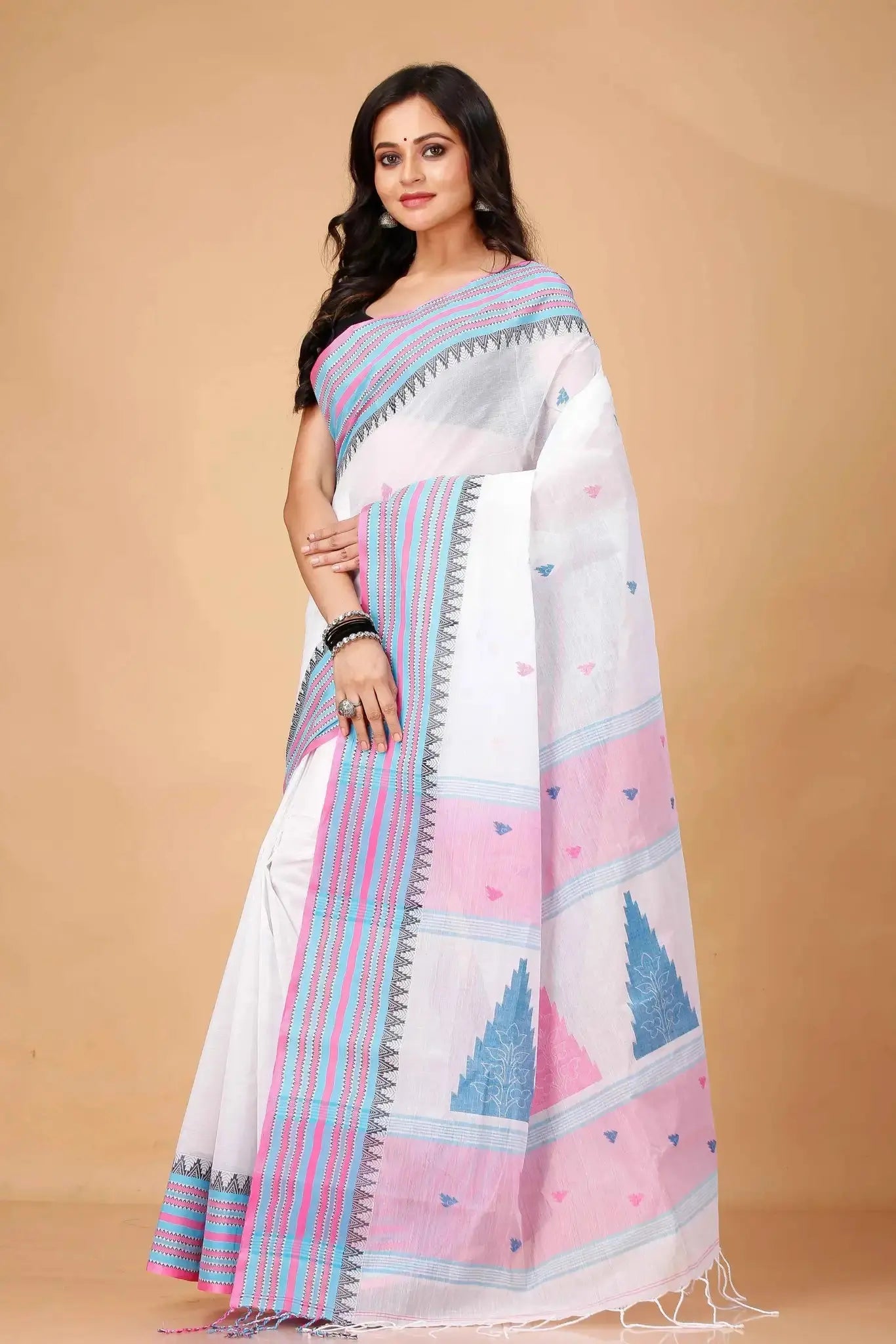 Lavender Mist- Pure Cotton Bengal Handloom Saree With Geometric Pallu