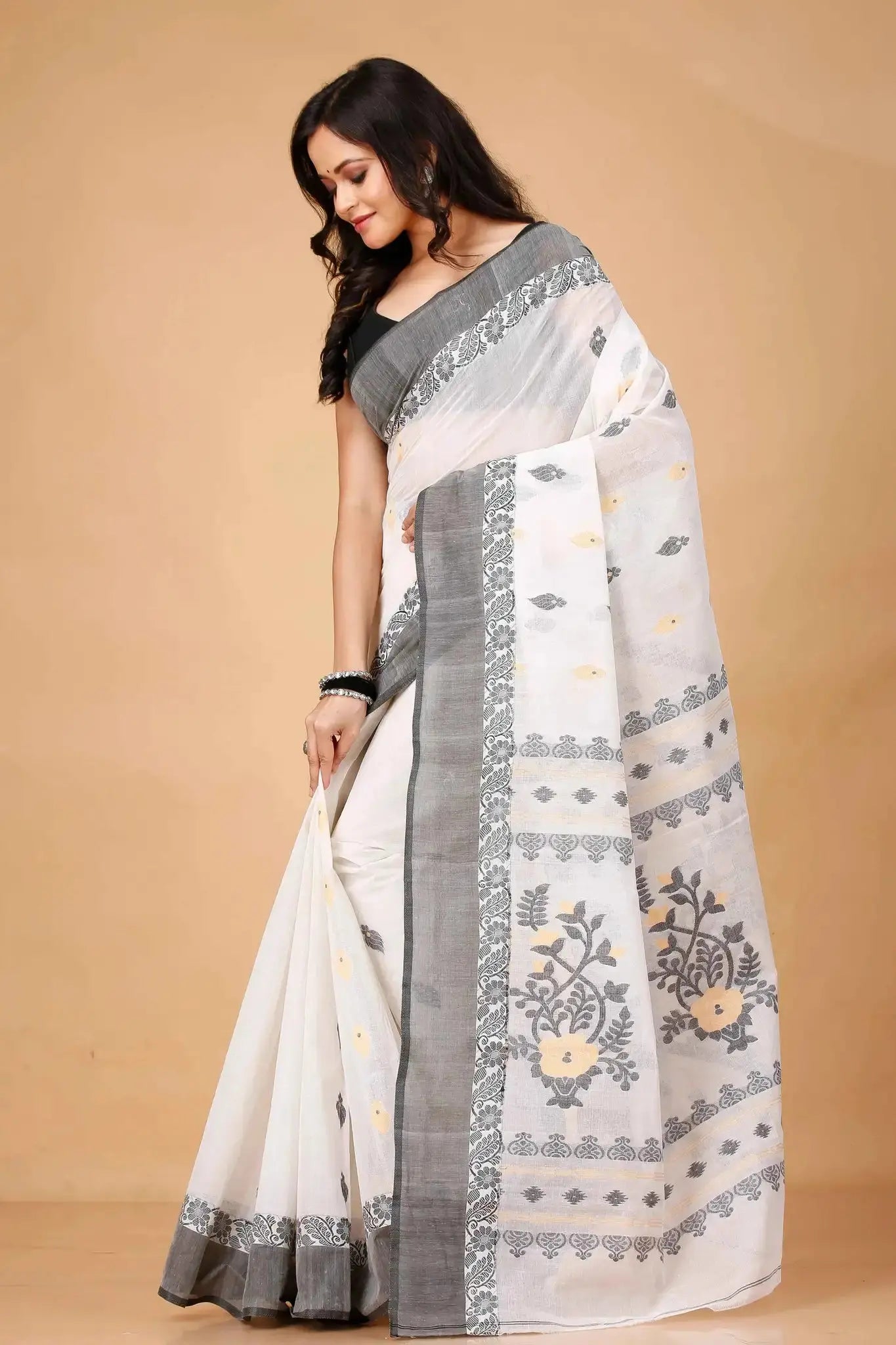 White Grey- Pure Cotton Bengal Handloom Elegant Handwoven Saree With Floral Patterns