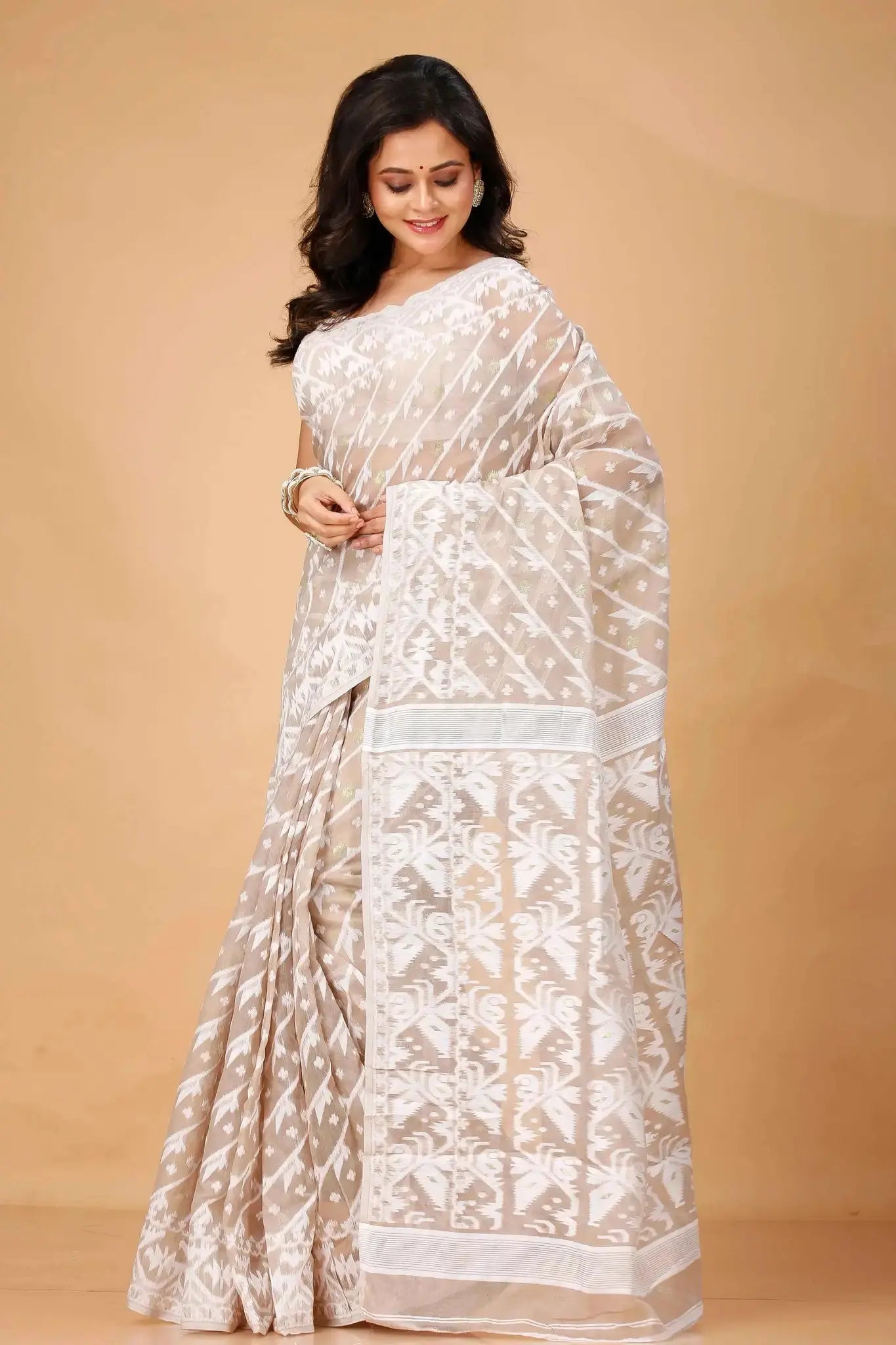 Pinkish Grey- Bengal Handloom Traditional Wear Soft Jamdani Saree