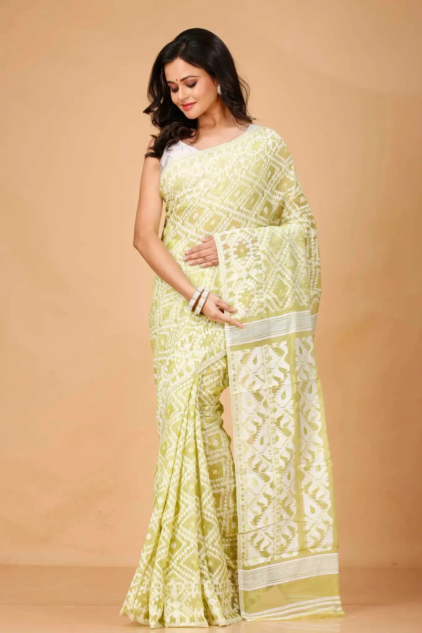 Olive Green Bengal Handloom Soft Jamdani Saree- Handwoven Traditional