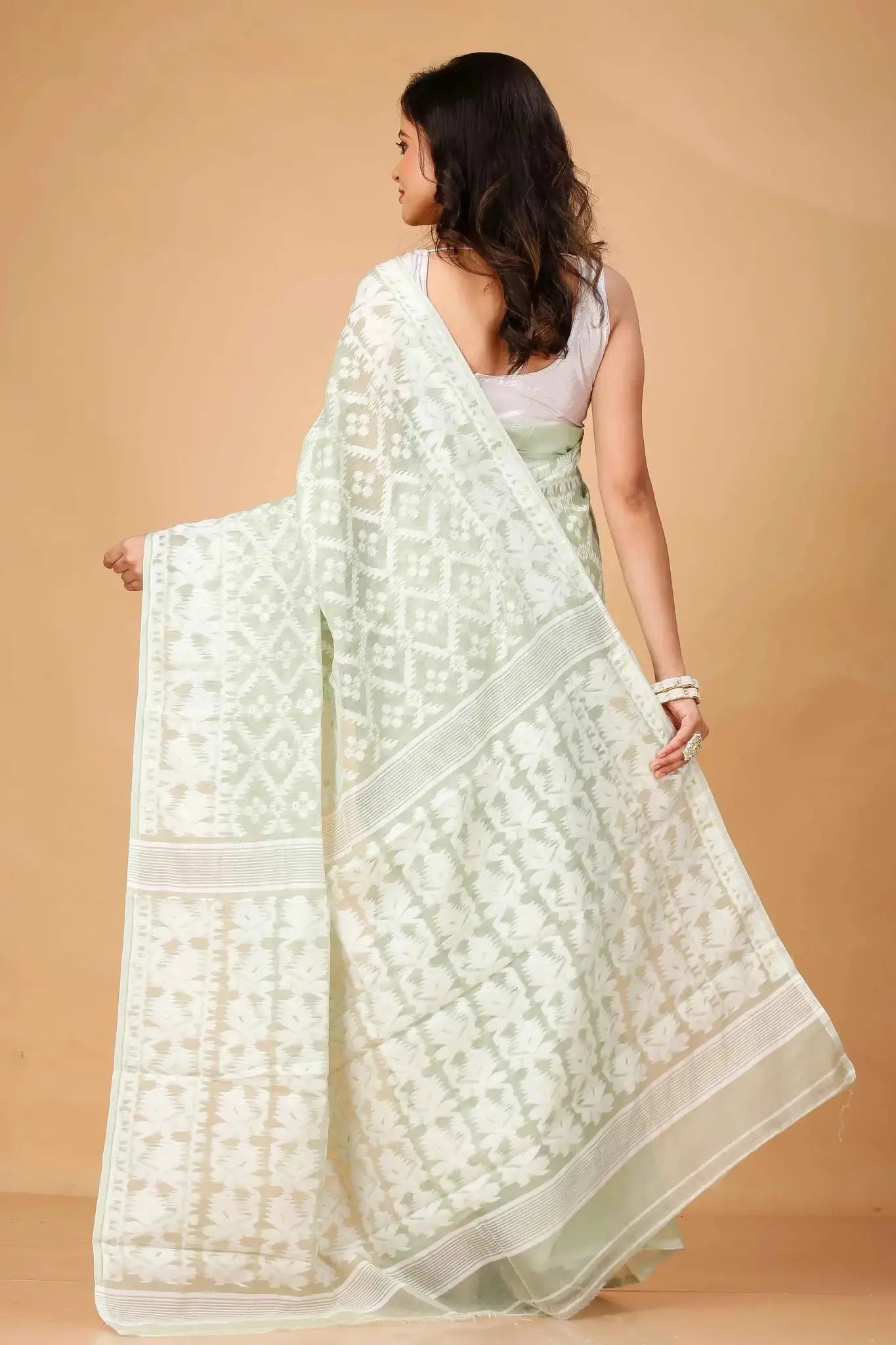 Quill Grey- Bengal Handloom Soft Cotton Jamdani Saree