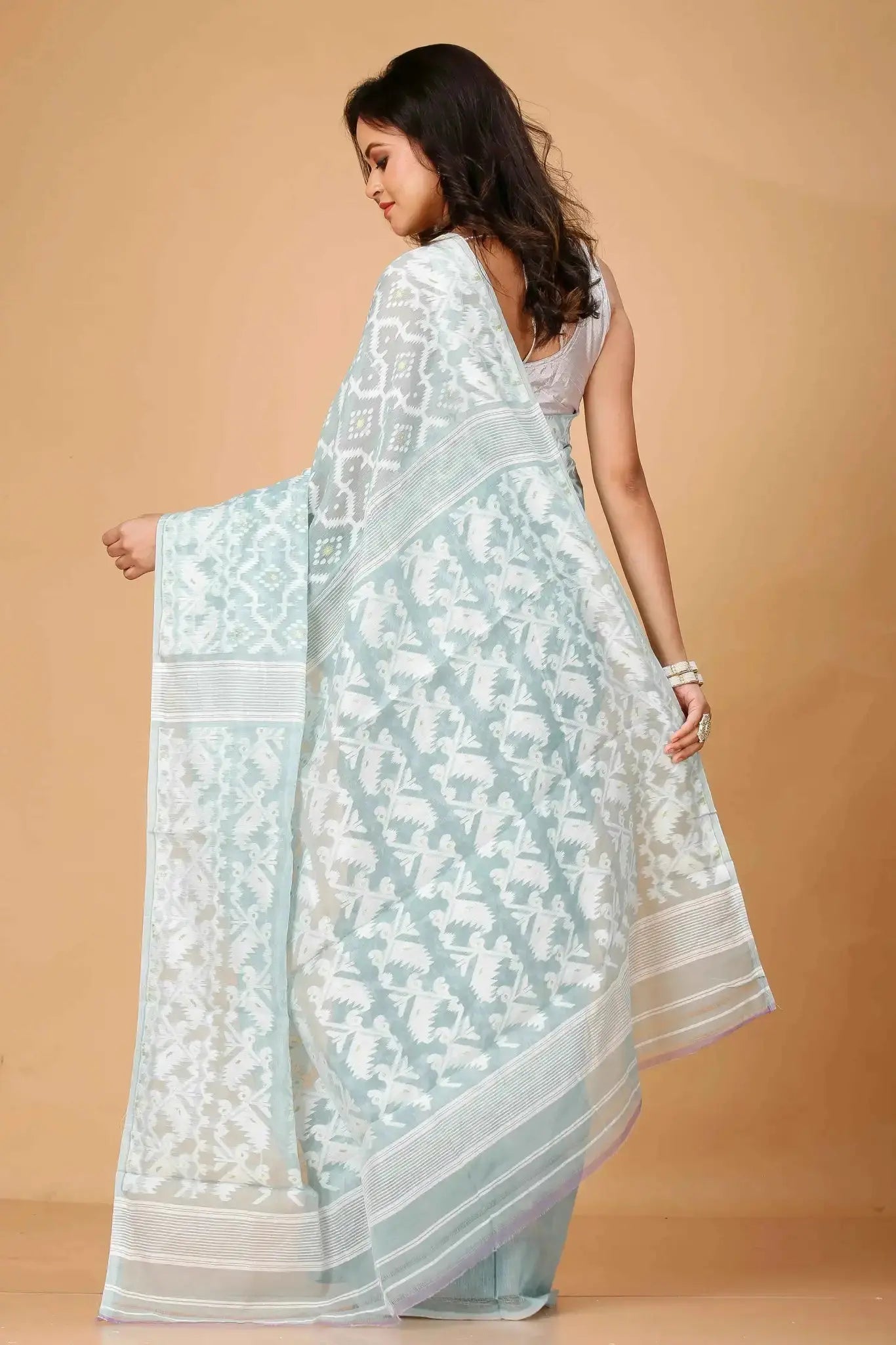 Summer Green- Bengal Handloom Ikat Print Soft Jamdani Saree
