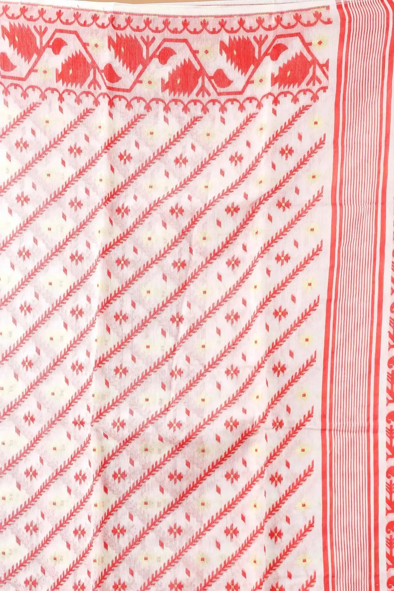 Red- Bengal Handloom Festive & Traditional Wear Soft Jamdani Saree