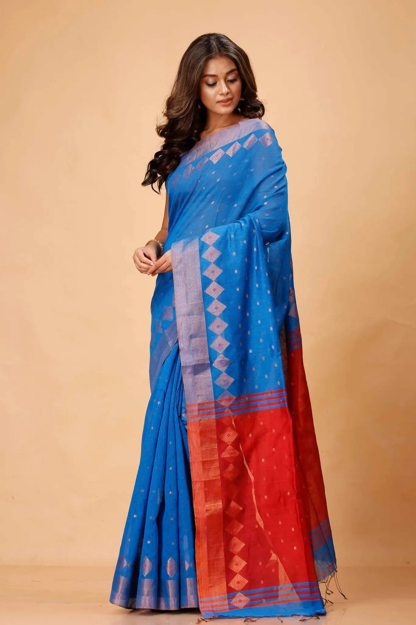 Bellu Cotton Handloom Fancy Saree- Blue With Red Border Traditional Pattern