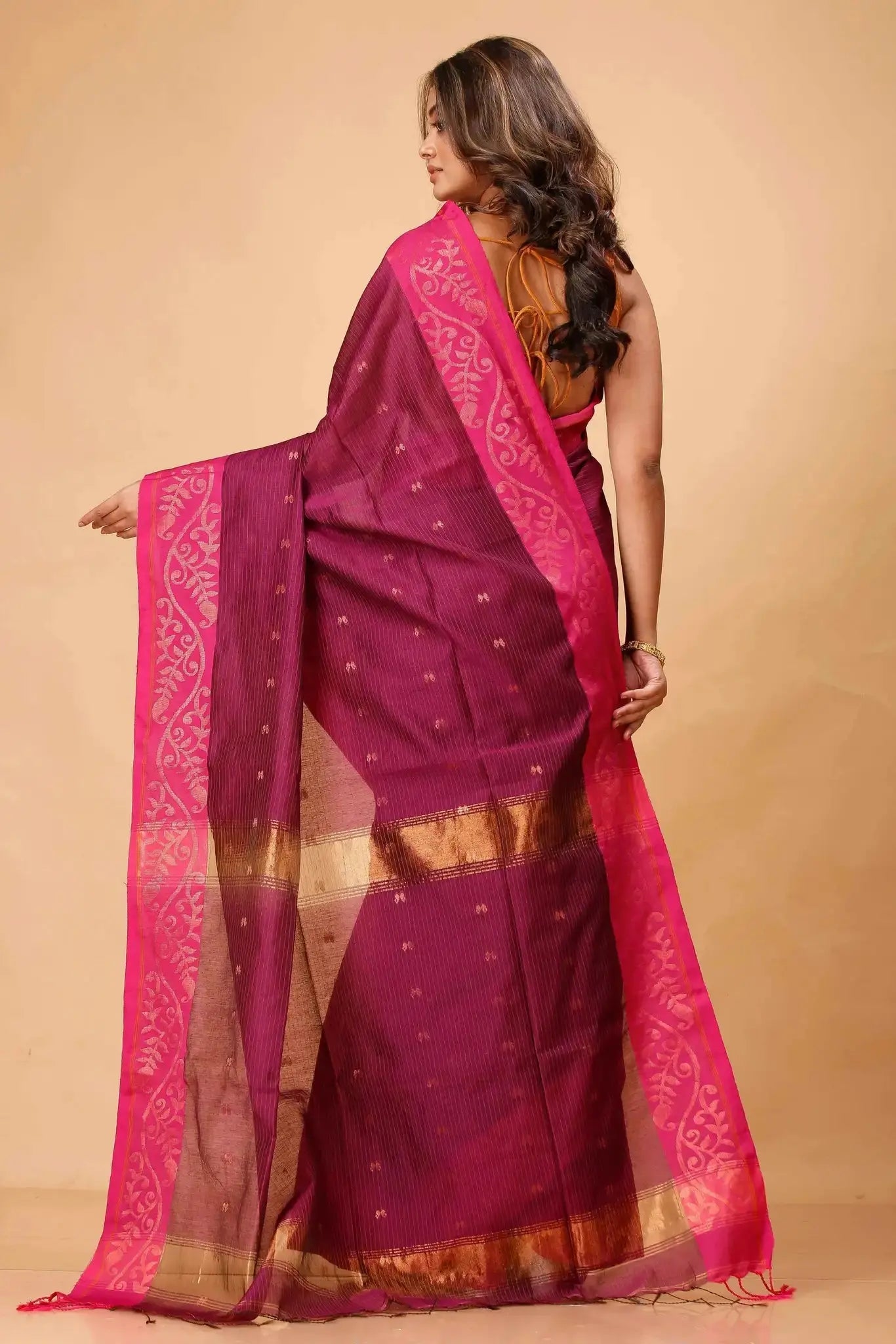 Cherrywood- Bellu Cotton Handloom Floral Border Design Saree With Blouse