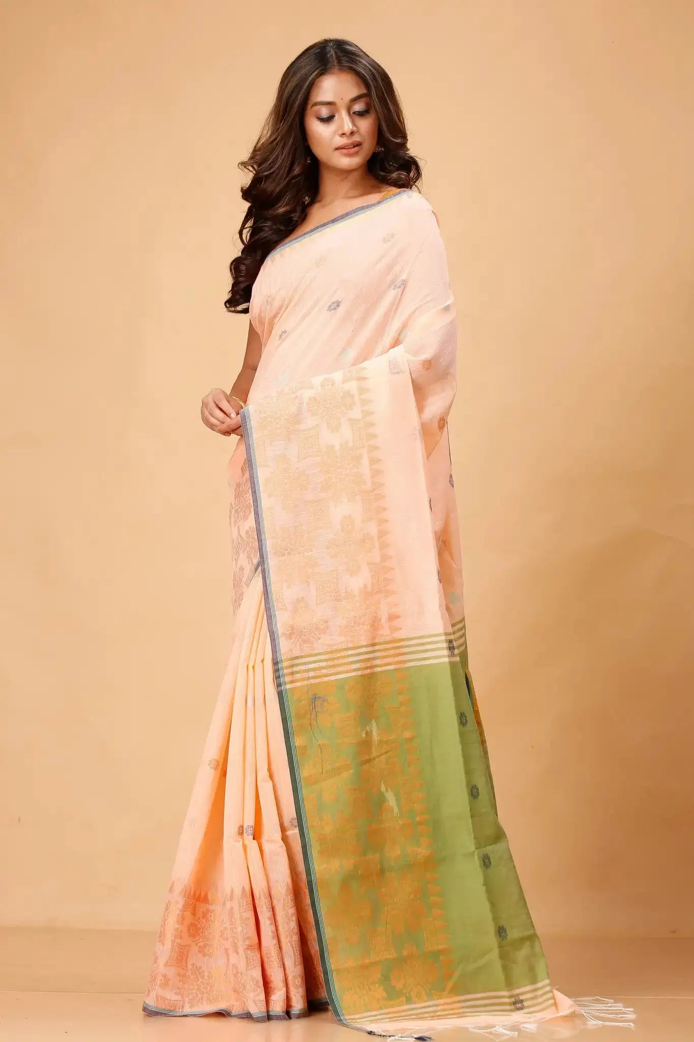 Misty Rose- Bellu Cotton Handloom Fancy Saree With Green Smoke Pallu - Grivana