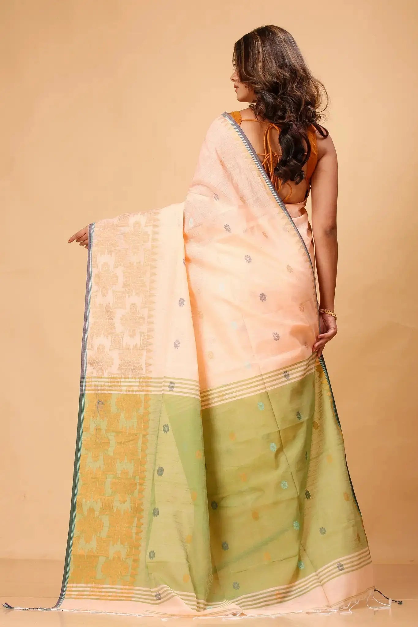 Misty Rose- Bellu Cotton Handloom Fancy Saree With Green Smoke Pallu - Grivana