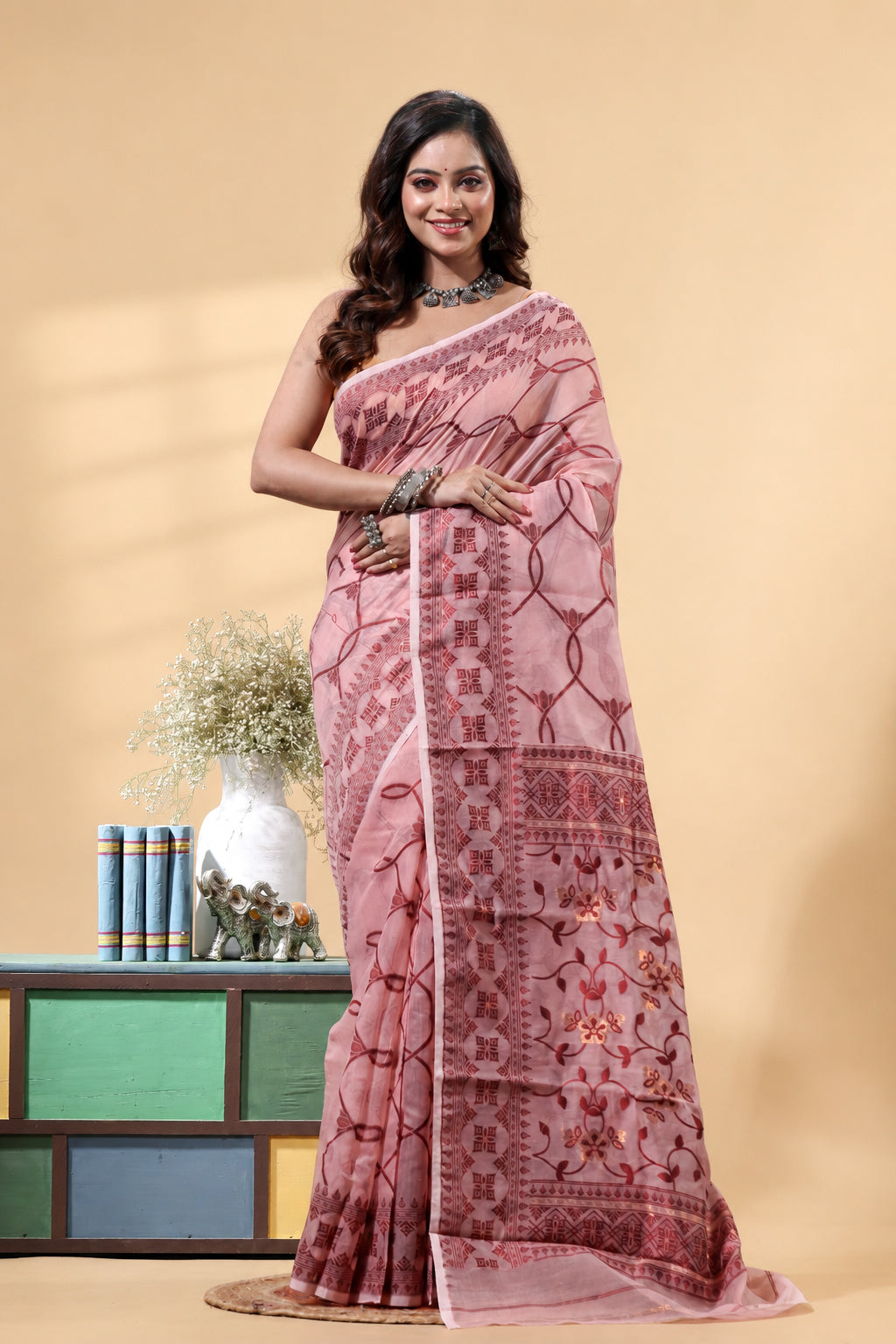 Grivana Pink Dhakai Jamdani Bengal Handloom Saree with Blouse Piece