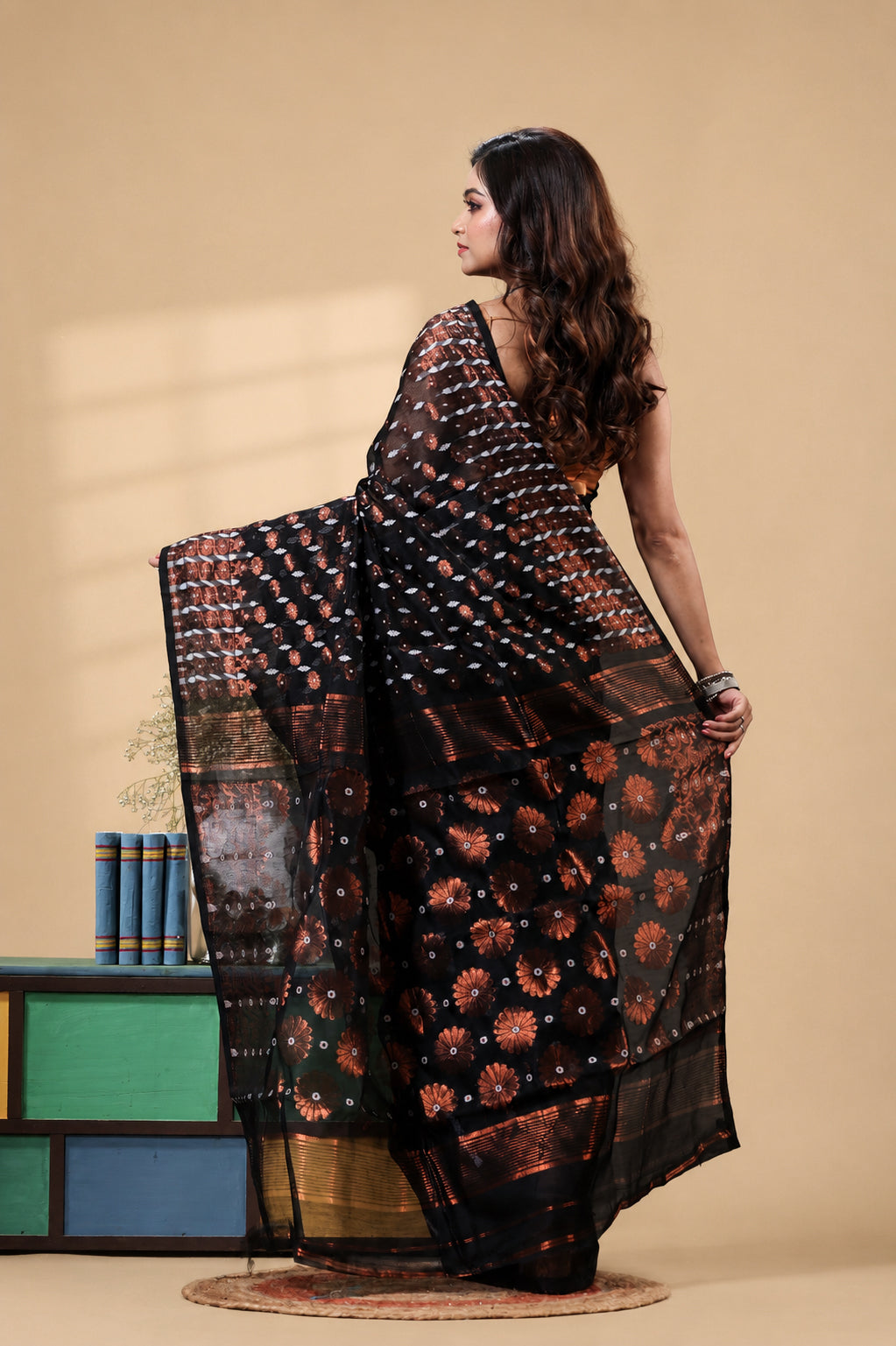 Grivana Black Dhakai Jamdani Bengal Handloom Saree