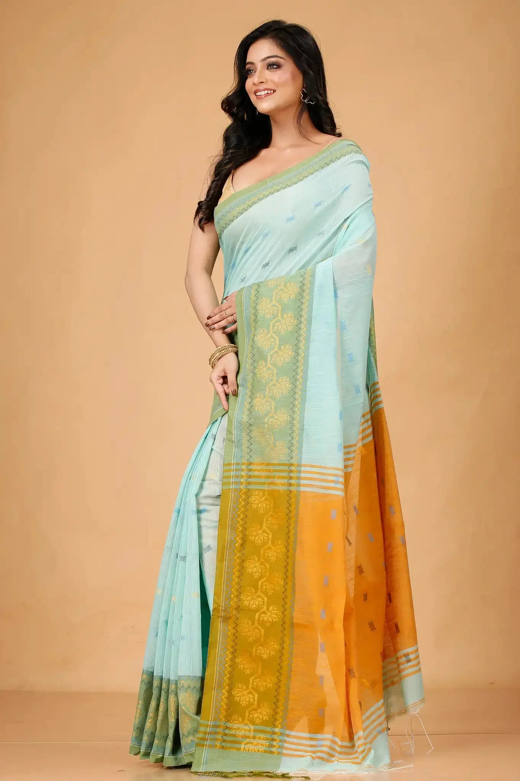 Sea Mist- Bellu Cotton Handloom Woven Detailing Saree With Blouse Piece - Grivana