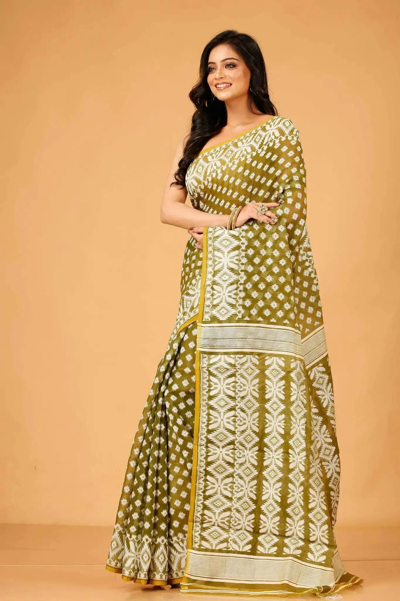 Oak Brown- Bengal Handloom Traditional Daily Wear Soft Jamdani Saree