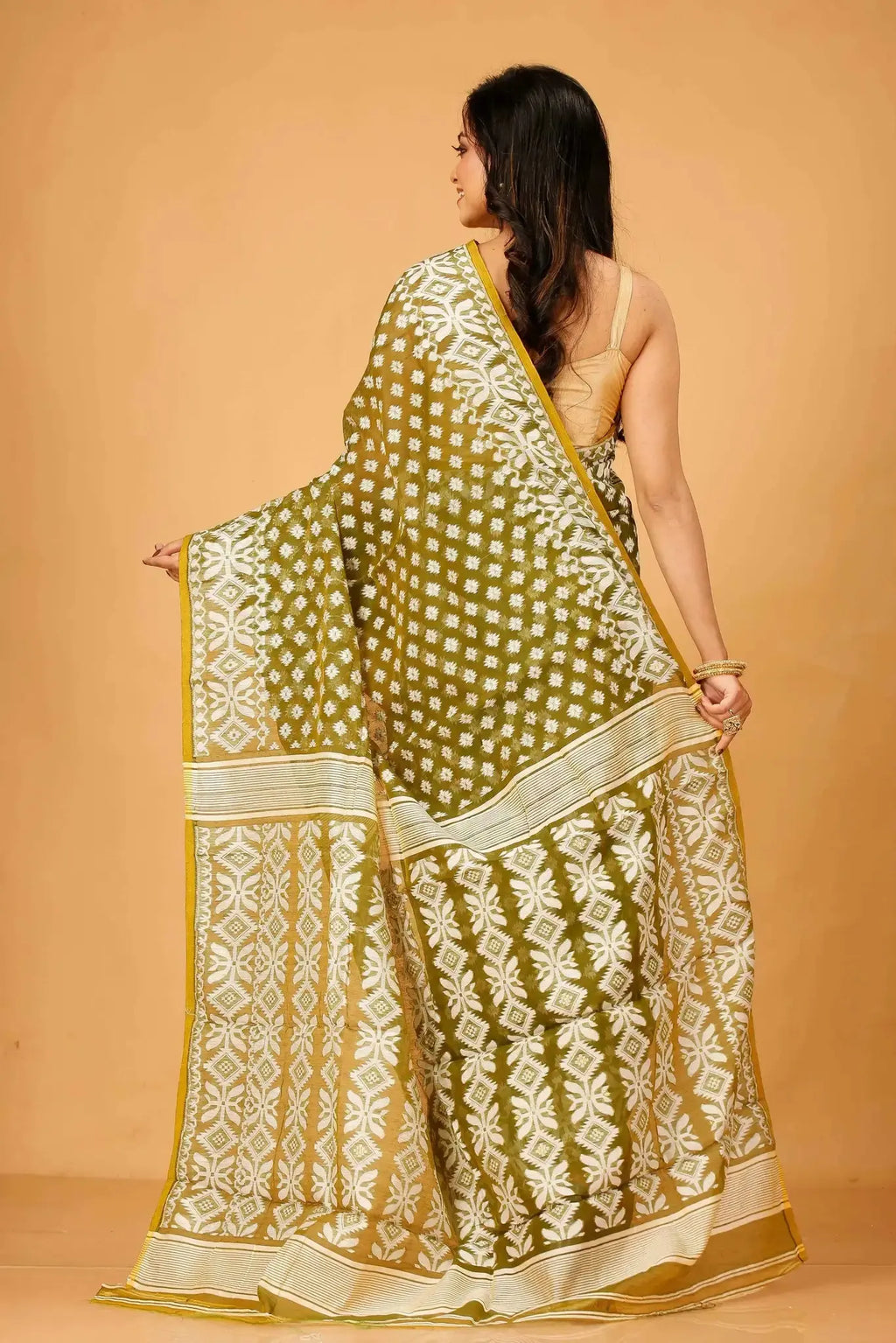 Oak Brown- Bengal Handloom Traditional Daily Wear Soft Jamdani Saree