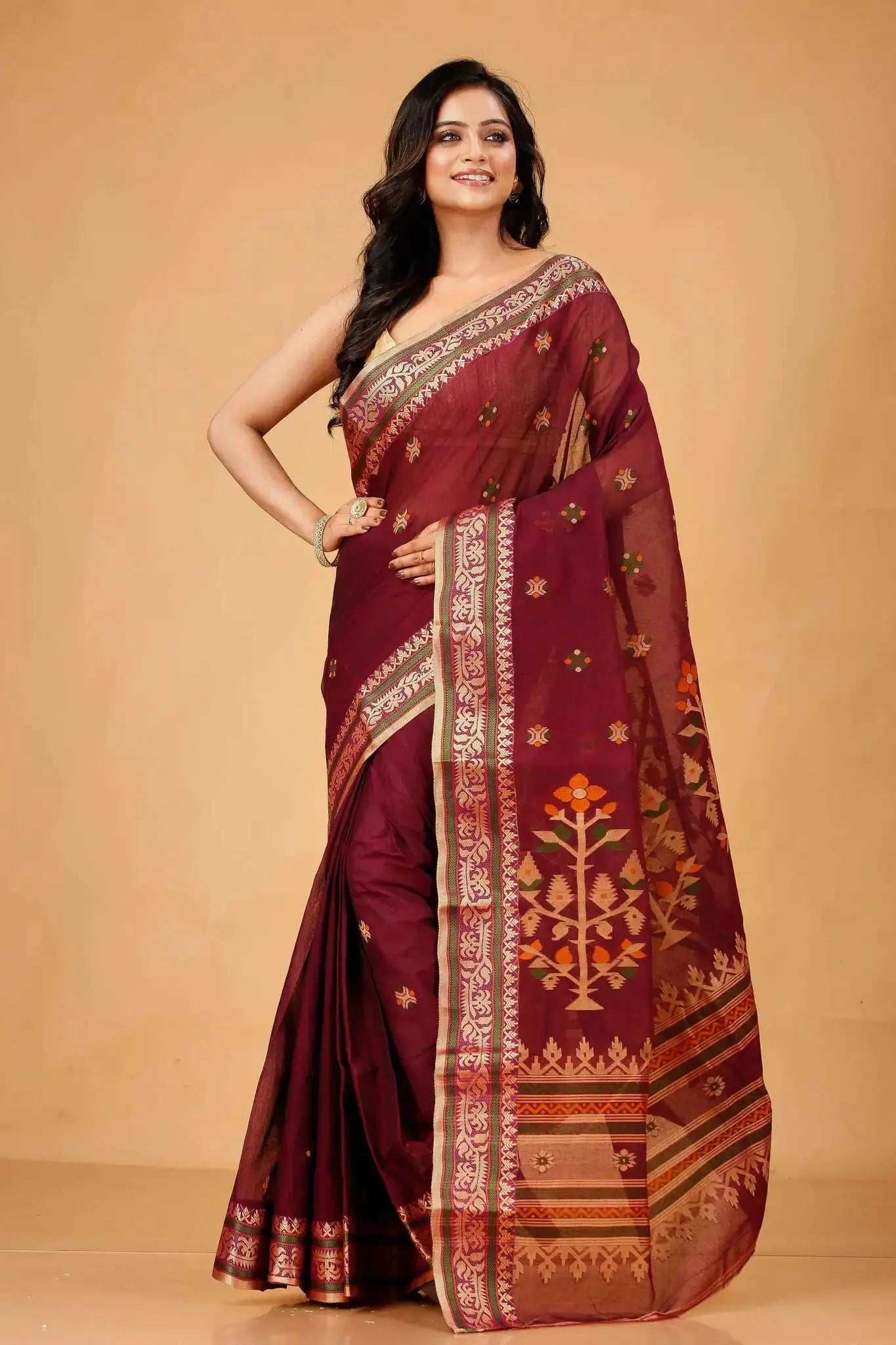 Maroon- Pure Cotton Bengal Handloom Elegant Floral Weaving & Rich Pallu Saree