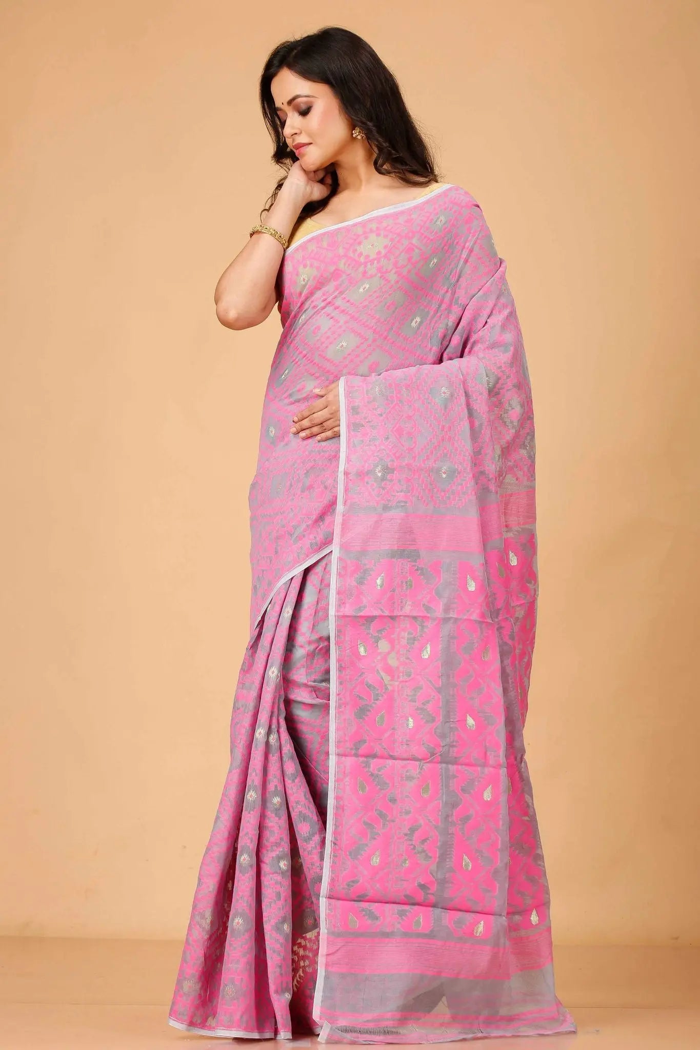 Cadillac Pink- Handwoven Bengal Handloom Soft Cotton Jamdani Saree