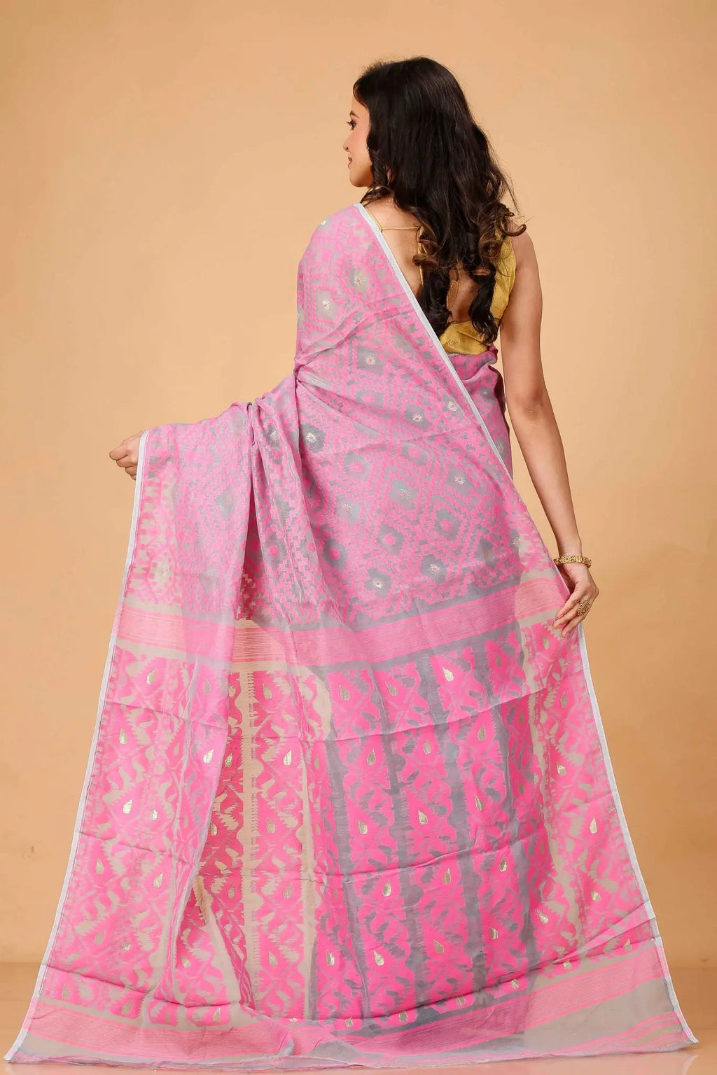 Cadillac Pink- Handwoven Bengal Handloom Soft Cotton Jamdani Saree