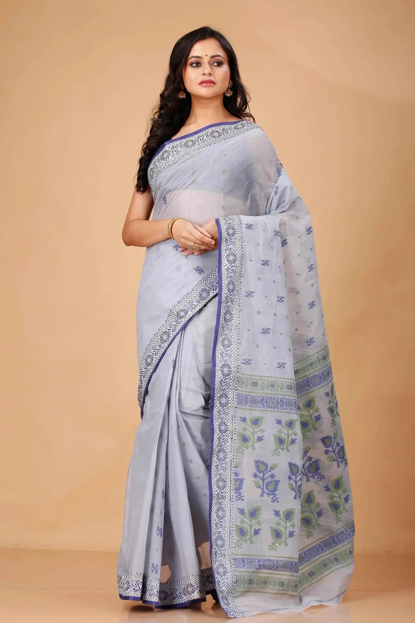 Lavender Grey- Pure Cotton Bengal Handloom Saree With Floral Pallu