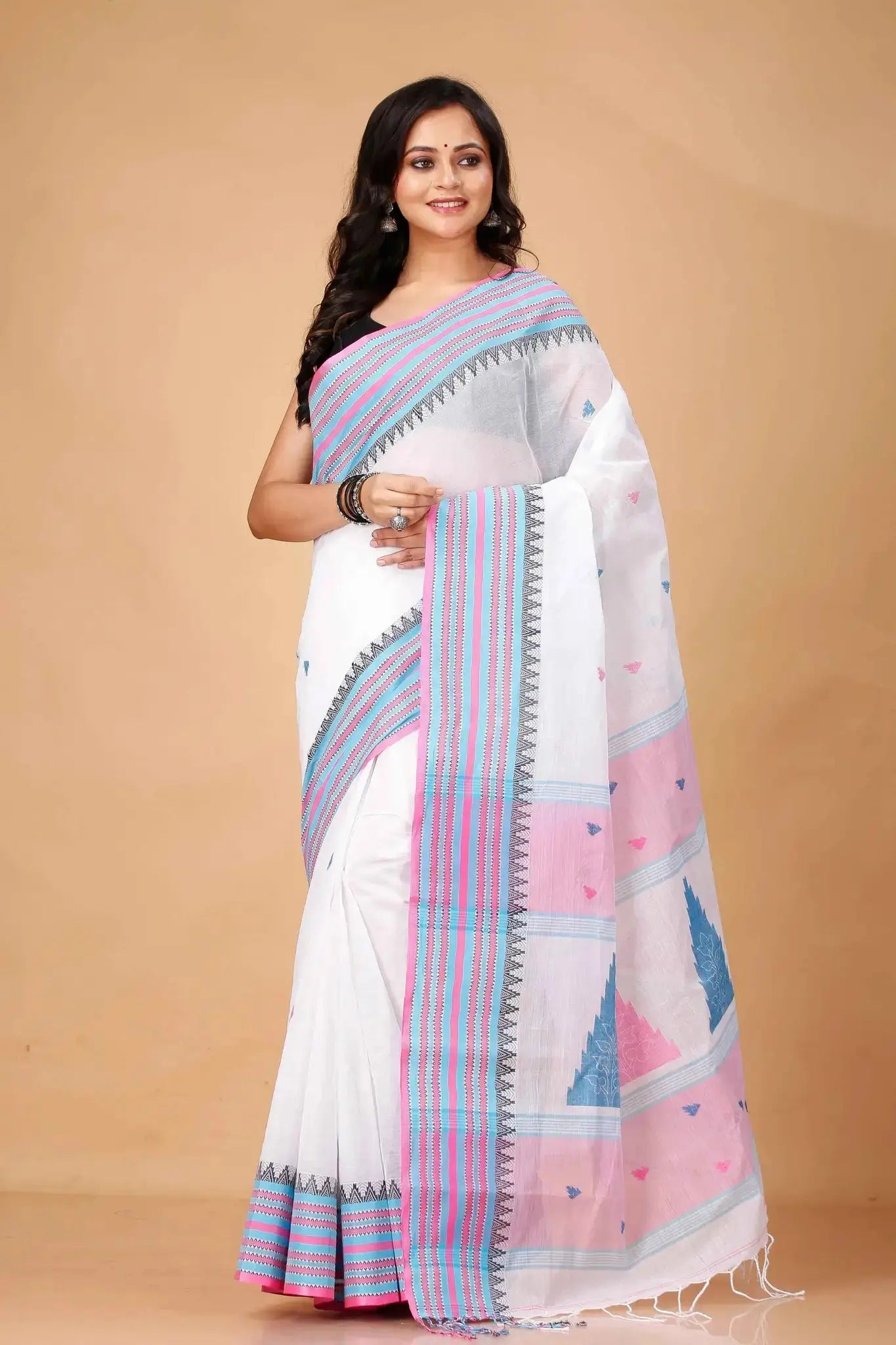 Lavender Mist- Pure Cotton Bengal Handloom Saree With Geometric Pallu