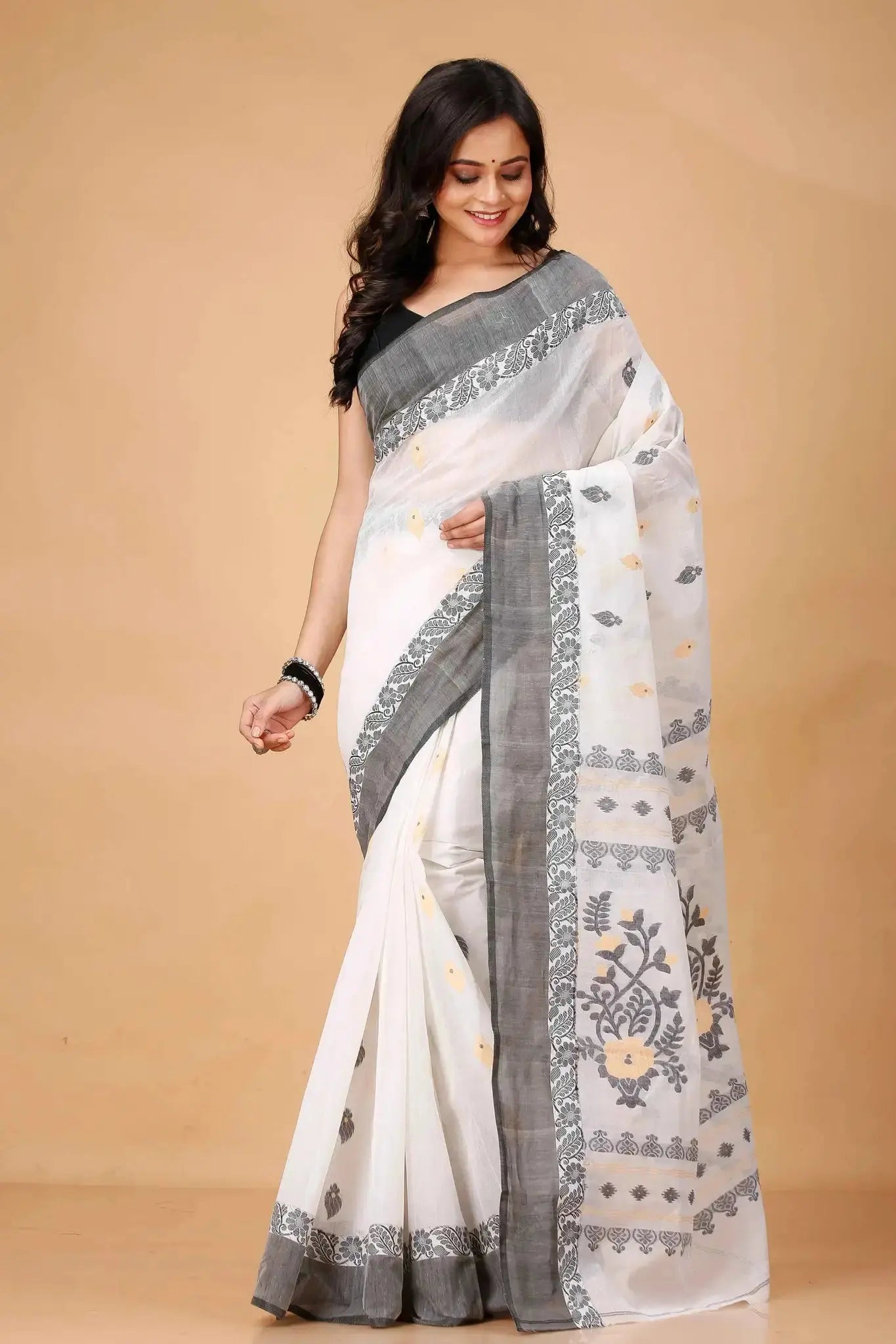 White Grey- Pure Cotton Bengal Handloom Elegant Handwoven Saree With Floral Patterns