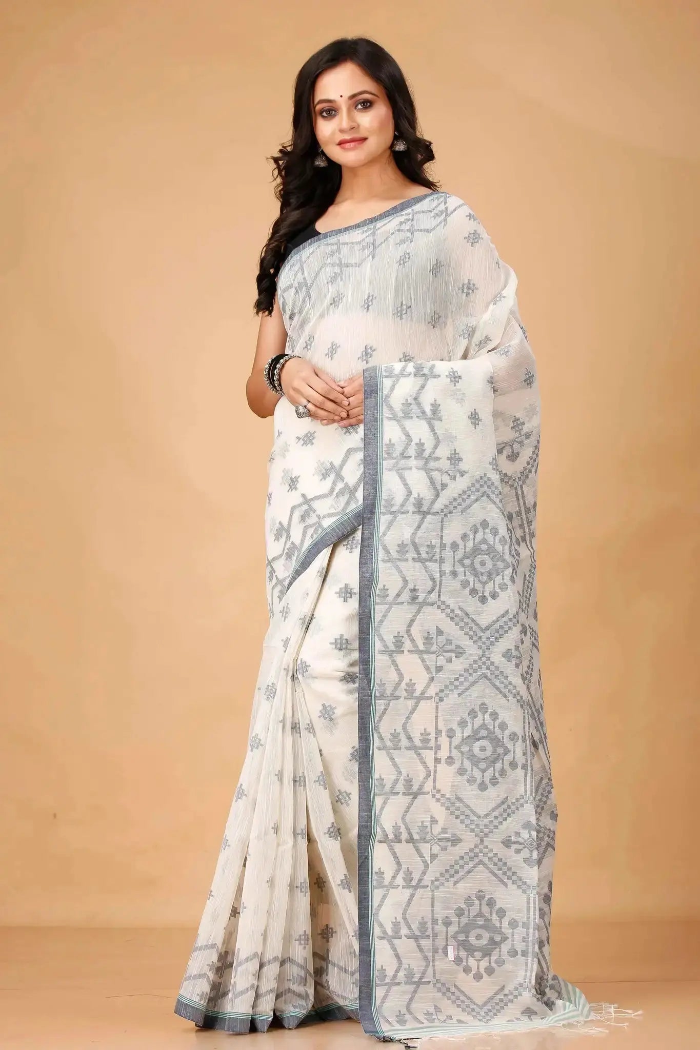 Moon Mist- Bellu Cotton Handloom Fancy Saree Geometric Design With Blouse Piece