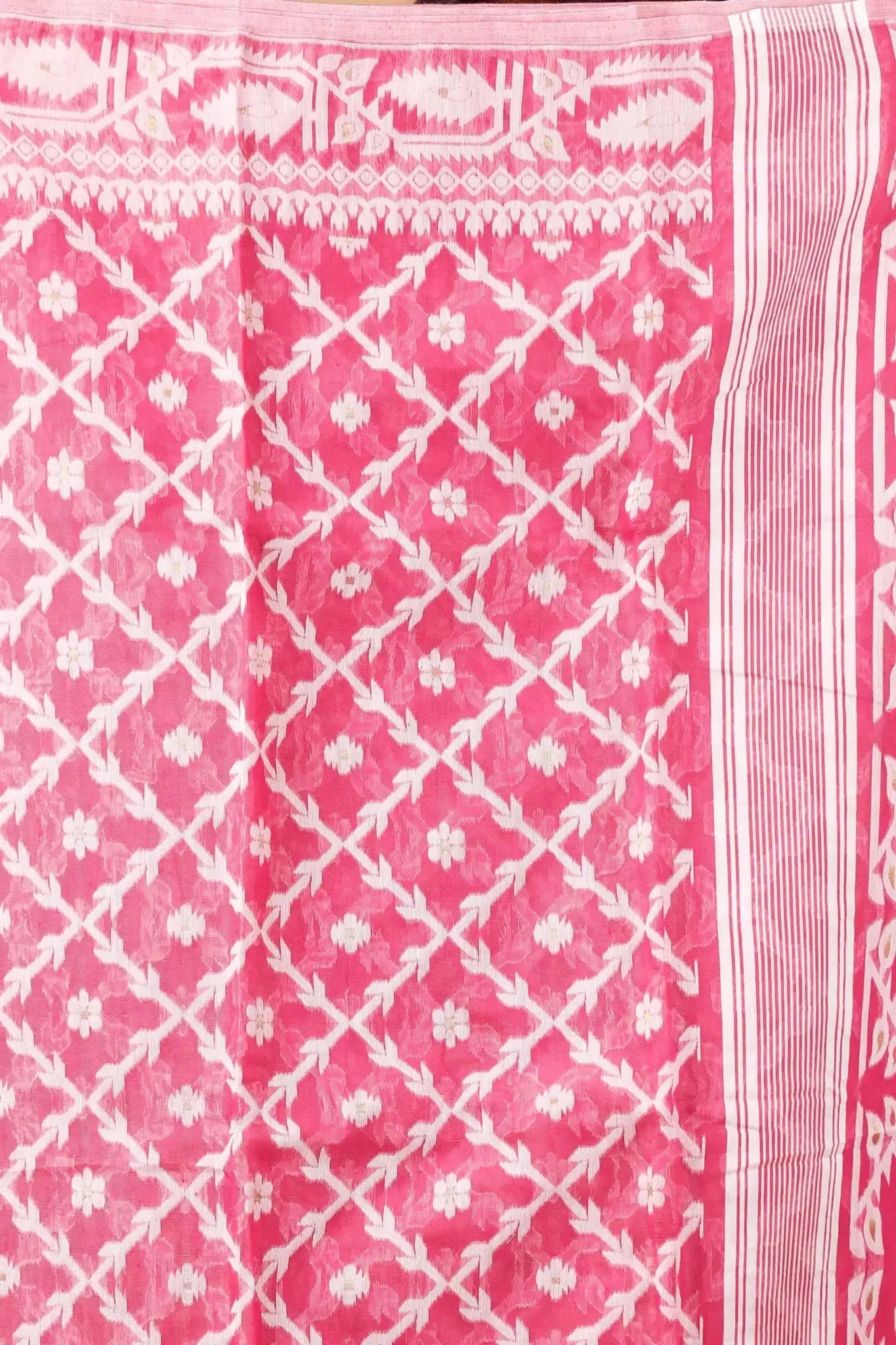 Canberry- Bengal Handloom Elegant Print Soft Jamdani Saree For Festival