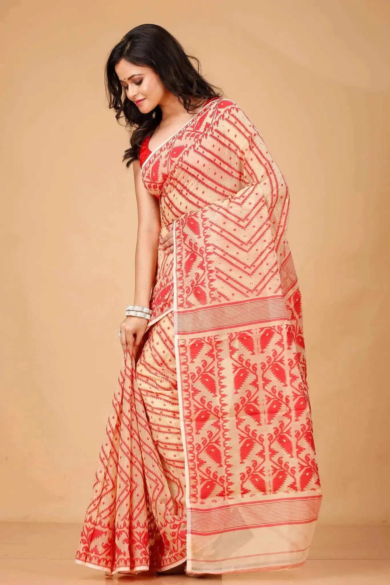 Reddish Brown- Bengal Handloom Ikat Soft Jamdani Cotton Saree