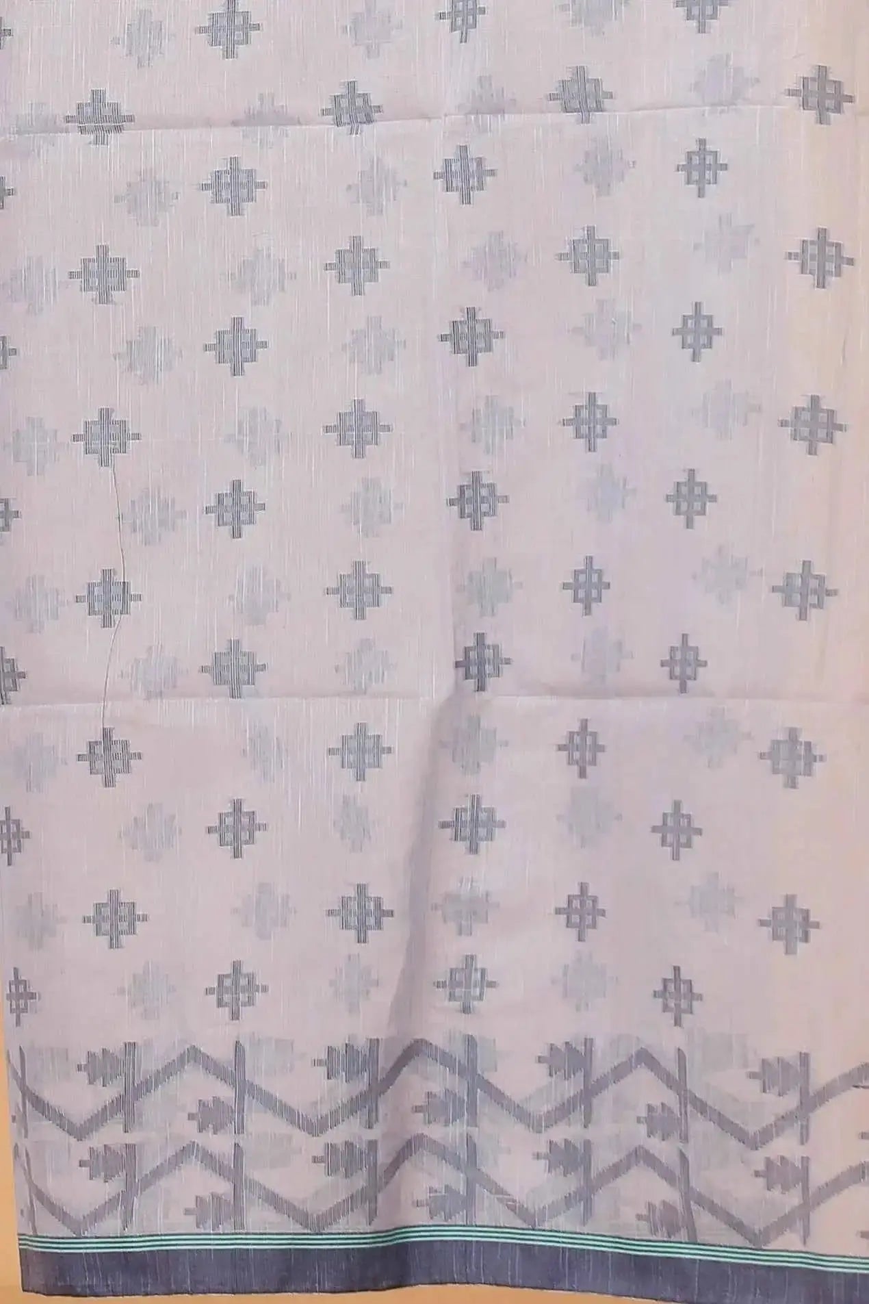 Silver Sand- Bellu Cotton Handloom Fancy Geometric & Floral Saree With Blouse Piece