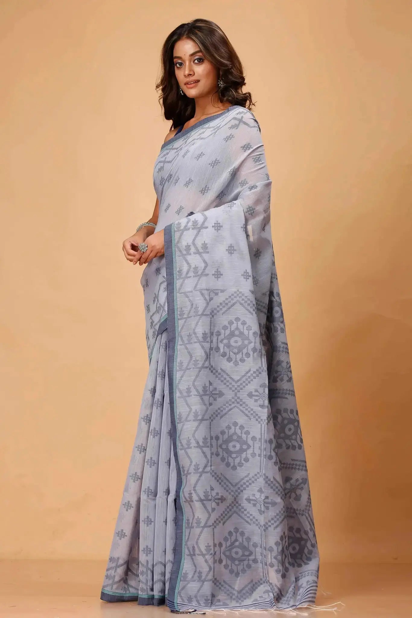 Silver Sand- Bellu Cotton Handloom Fancy Geometric & Floral Saree With Blouse Piece