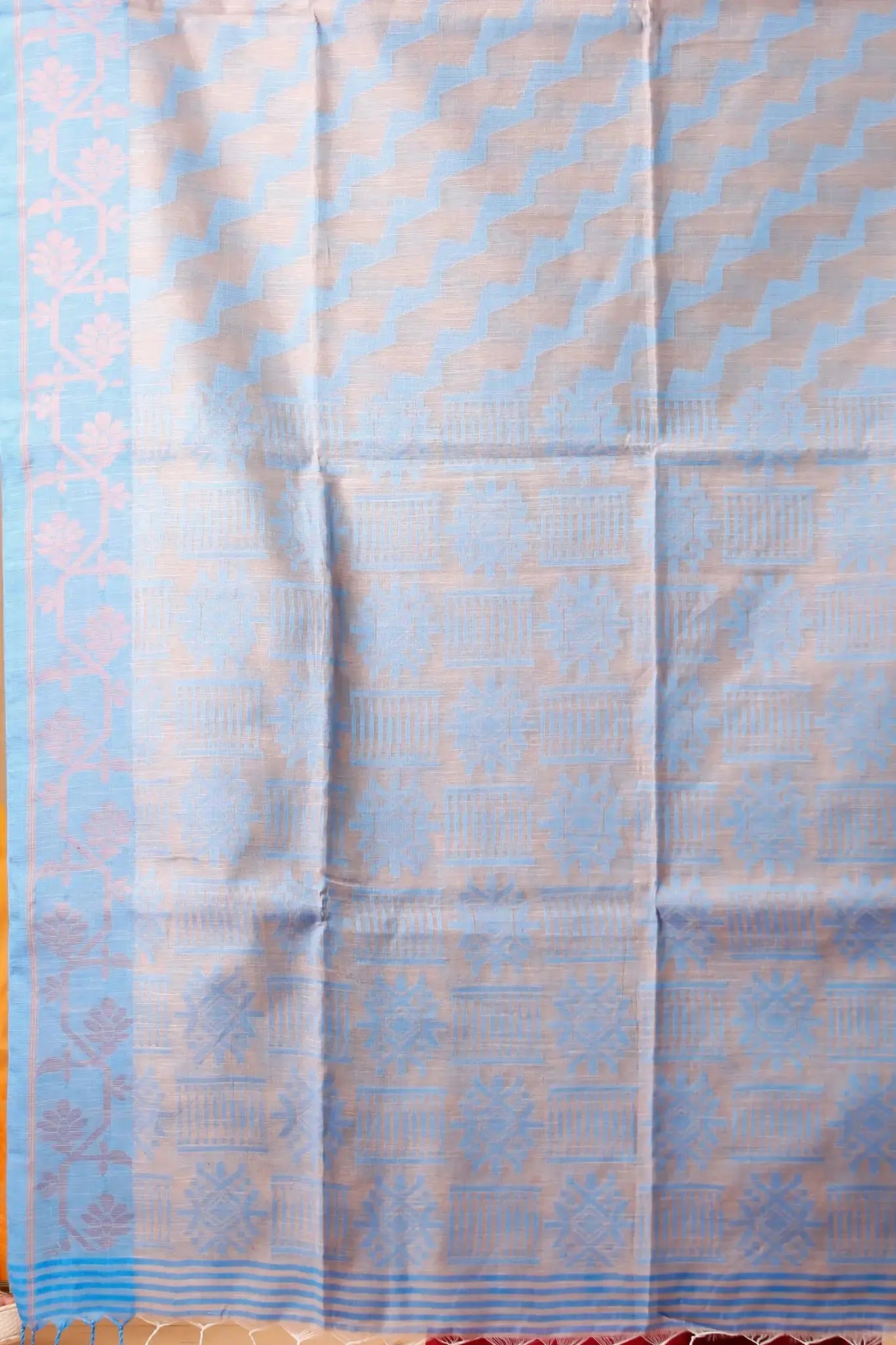 Bellu Rose Quartz Cotton Handloom Saree – Floral Motif Pattern With Blouse Piece - Grivana