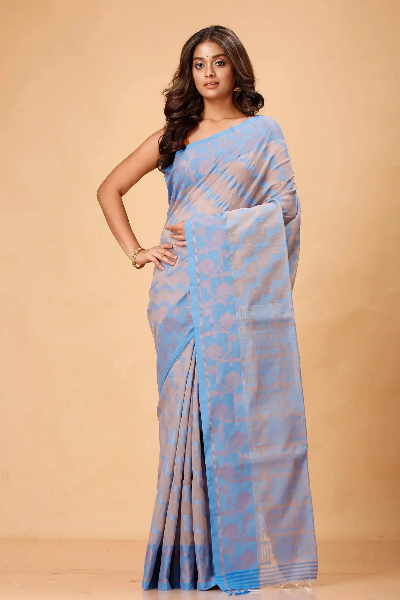 Bellu Rose Quartz Cotton Handloom Saree – Floral Motif Pattern With Blouse Piece - Grivana
