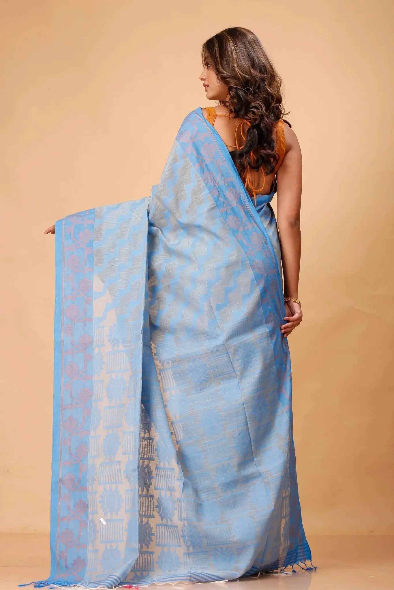 Bellu Carolina Blue Cotton Handloom Fancy Saree – Floral Motif Pattern With Blouse Piece