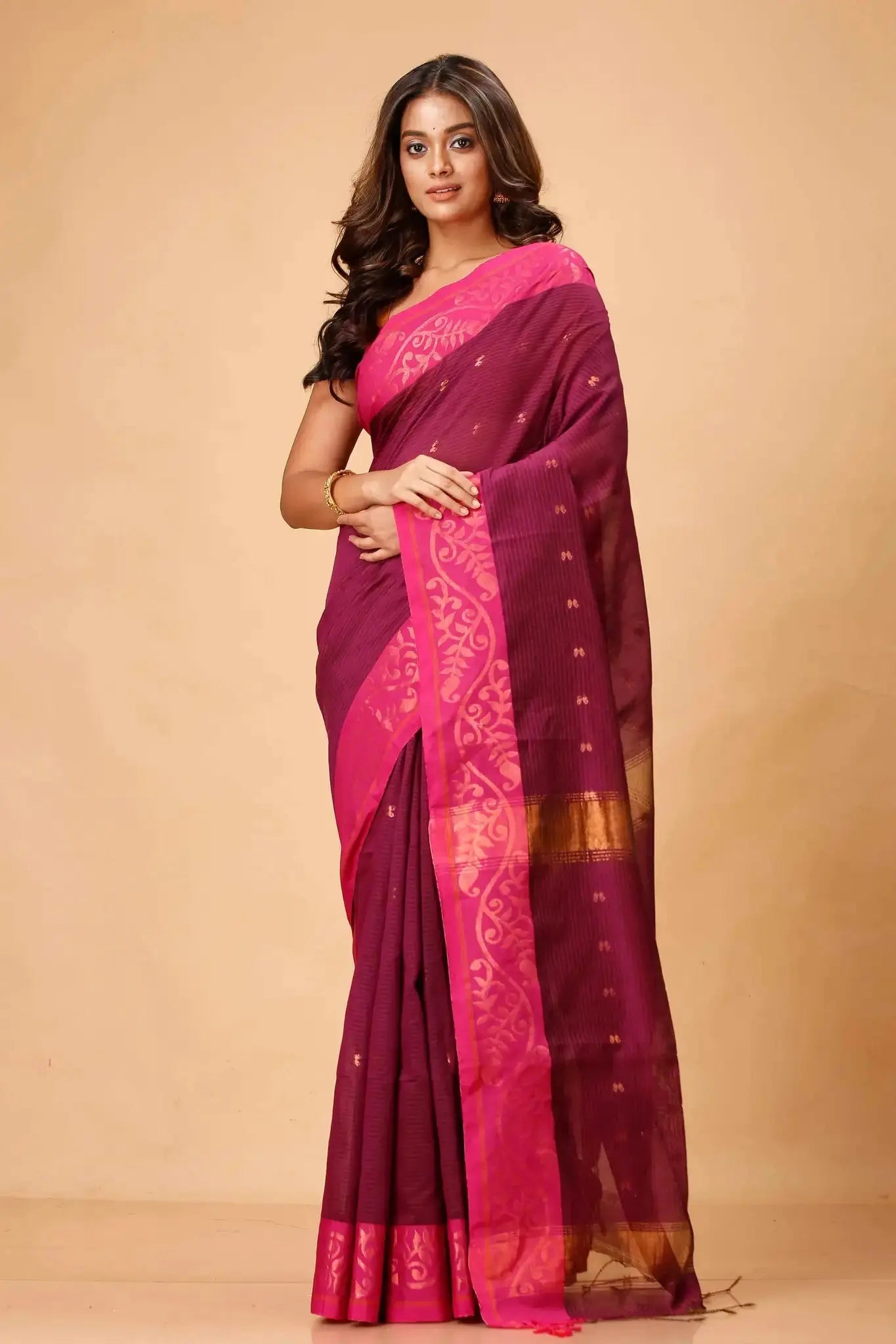Cherrywood- Bellu Cotton Handloom Floral Border Design Saree With Blouse