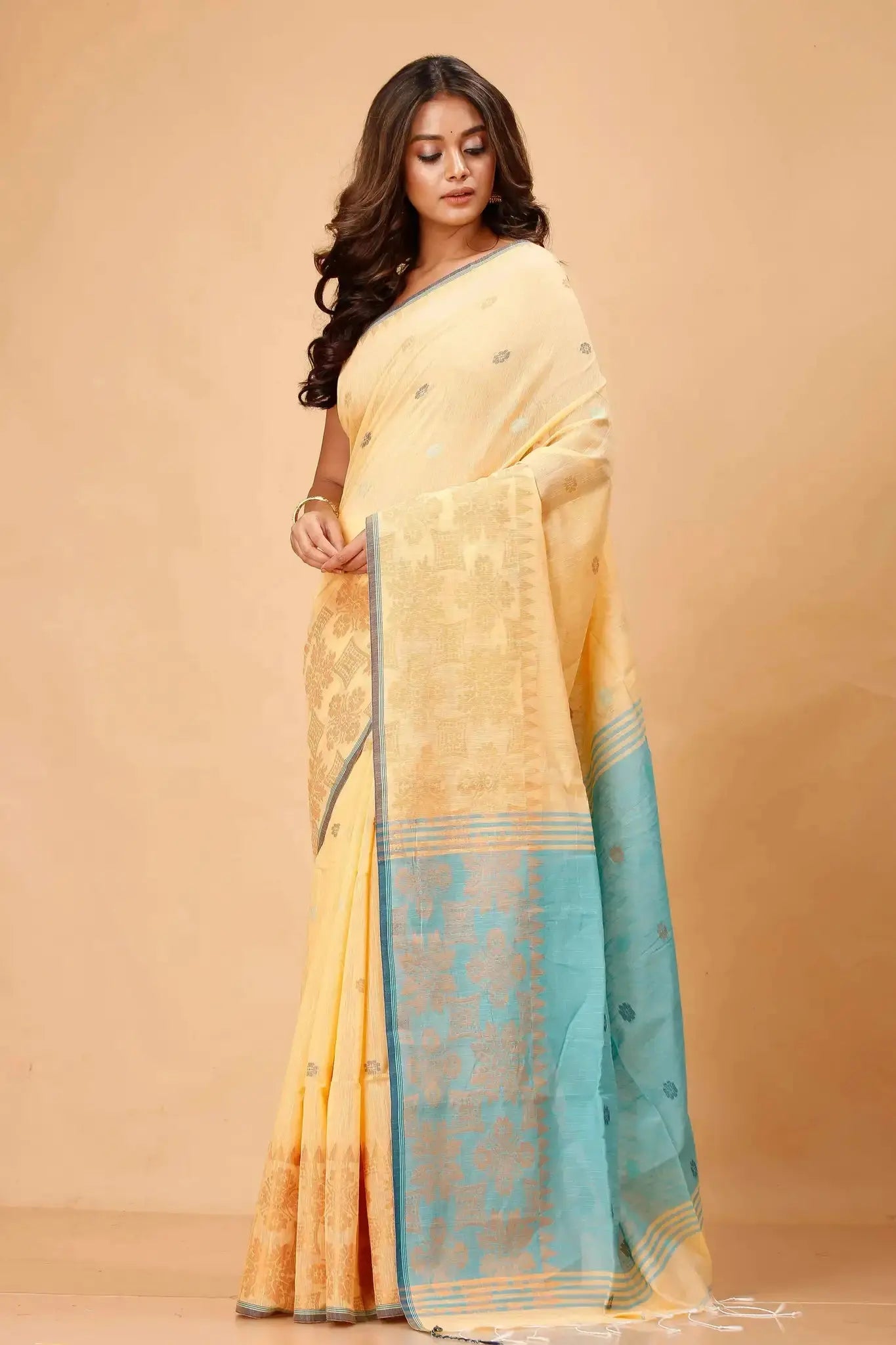 Deep Peach- Bellu Cotton Handloom Fancy Saree With Sea Green Contrast Pallu